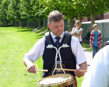 Leading Drummer Willie Kerr